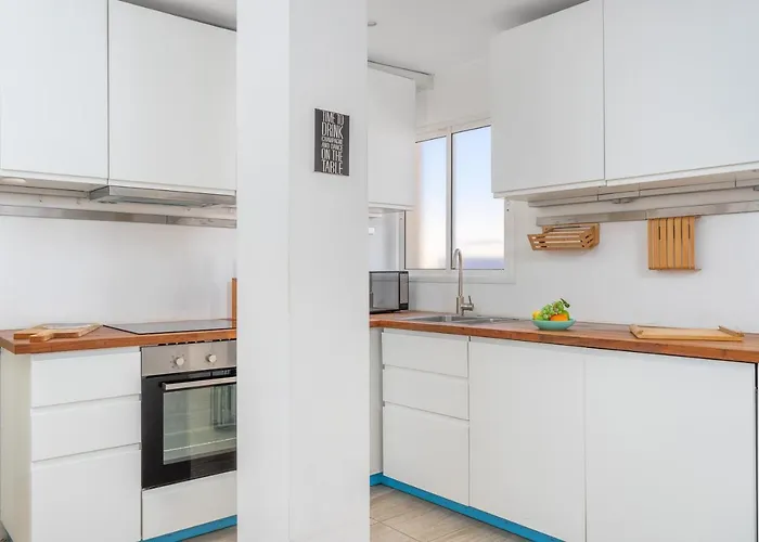 Lovely Penthouse In Old Town By Costarentals - Ref 166 Lägenhet