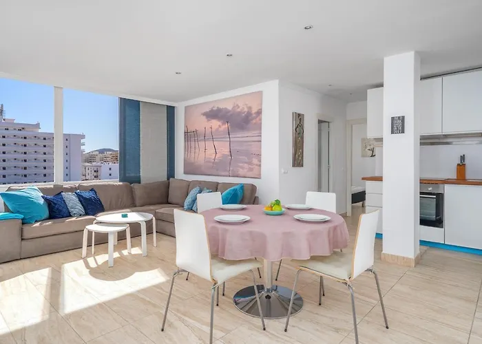 Lovely Penthouse In Old Town By Costarentals - Ref 166 Апартаменты Фуэнхирола